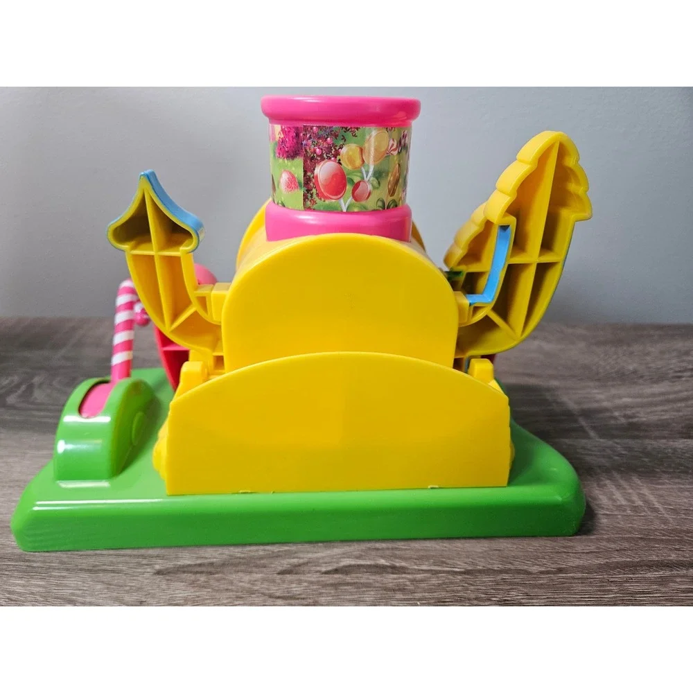 Candyland Castle Game Complete w/ Box Rare 2007 Milton Bradley